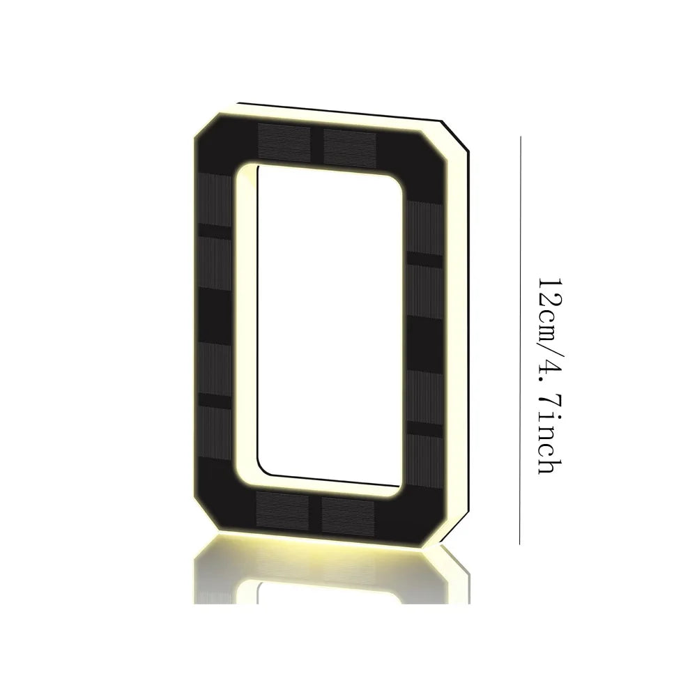 NordLys™ – Solcelledrevet LED-husnummer